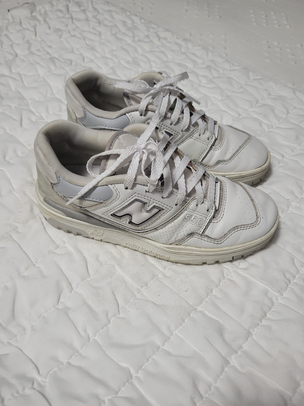 New Balance 550 Women’s White Leather Sneakers